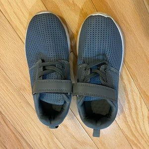 Boy Grey Sneaker (Size 13)